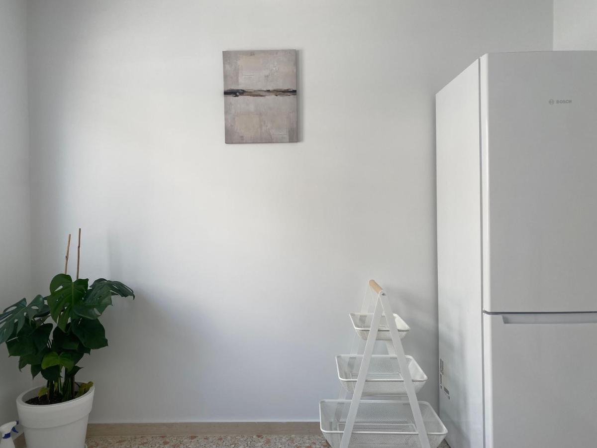 Faliro Comfort Apartment 10 Mins Walking To The Beach Athén Kültér fotó